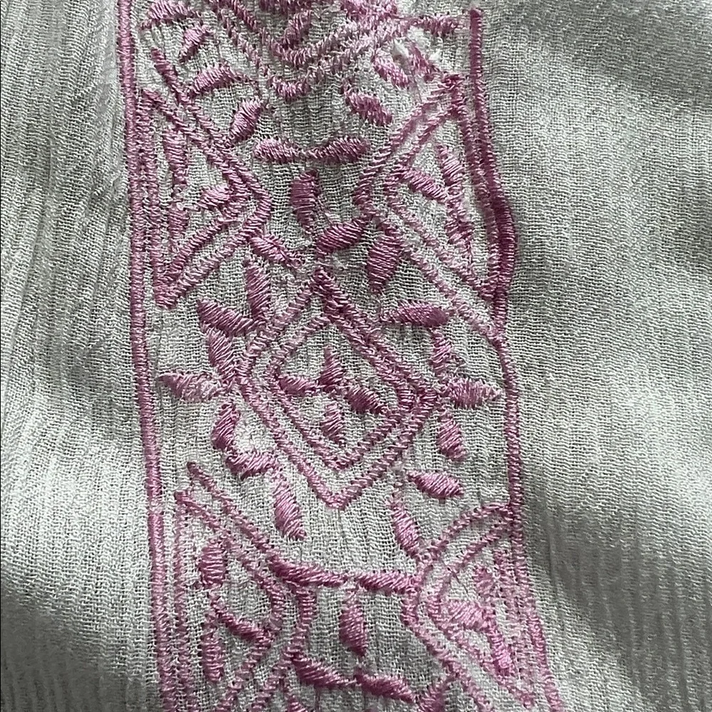 Women’s White and Pink Embroidered Boho Peasant Blouse w/ Pink Cord Ties Size M